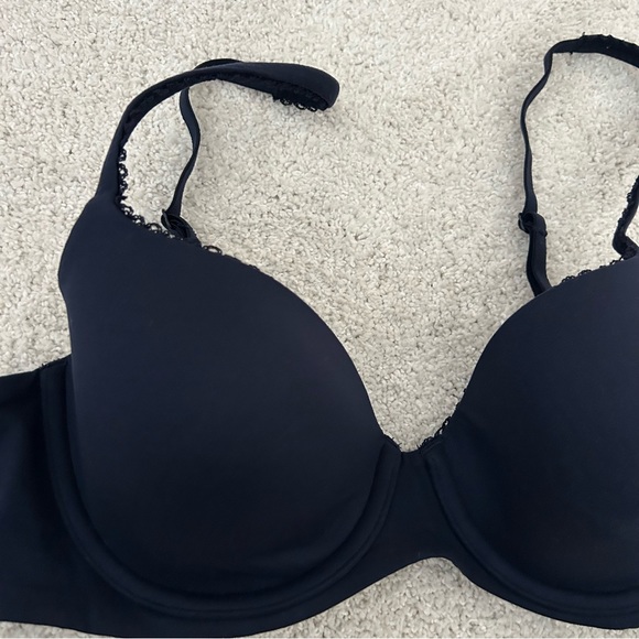Victorias Secret Lined Demi Bra - Picture 3 of 12